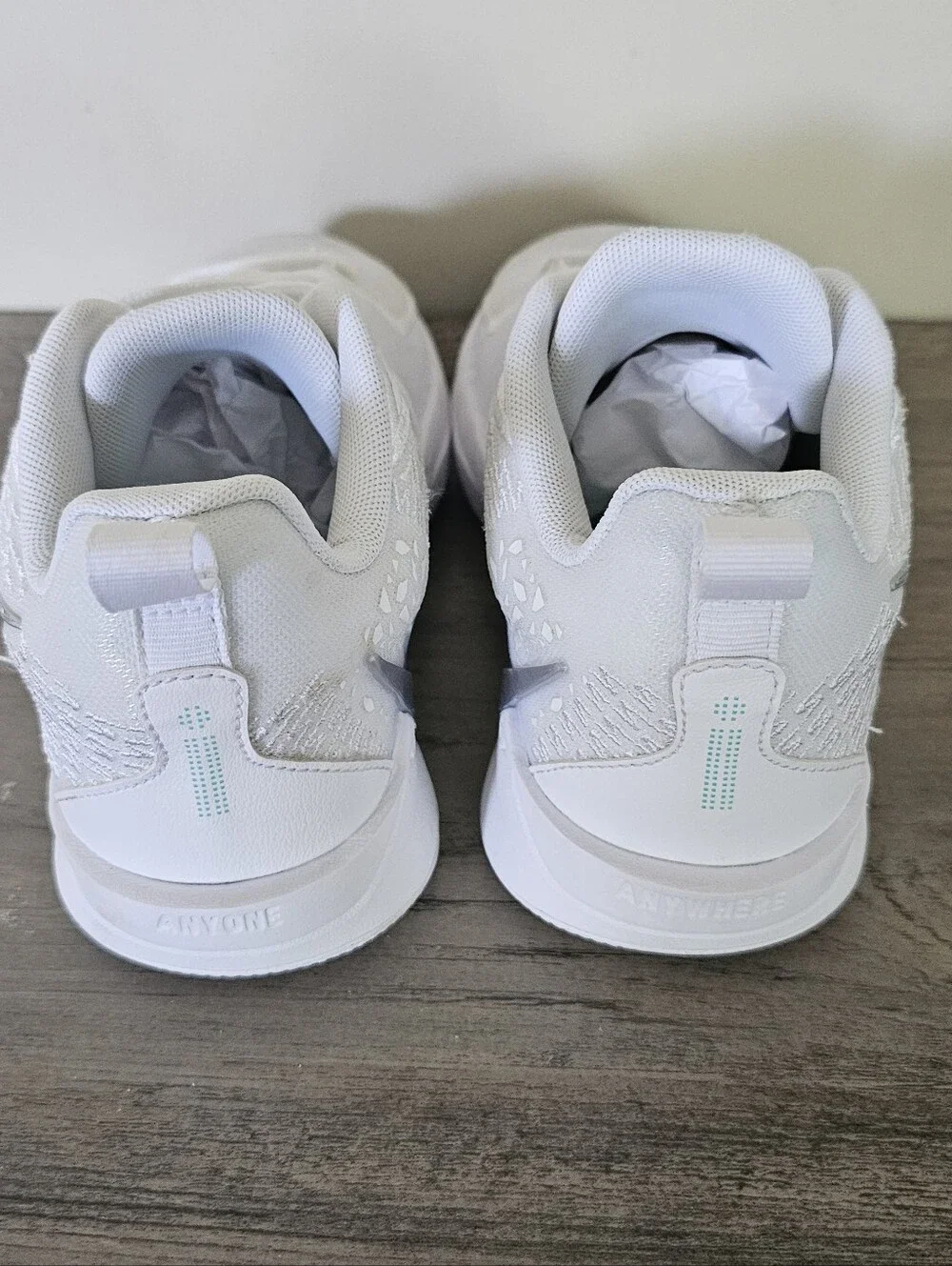 Nike Sabrina 2 White Noise Kids Sneakers Size 4 White Silver Metallic